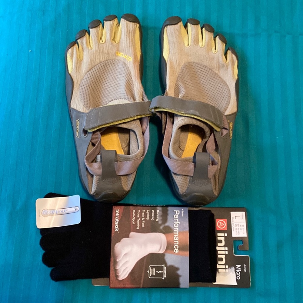 Vibram Fivefingers KSO - bonus socks